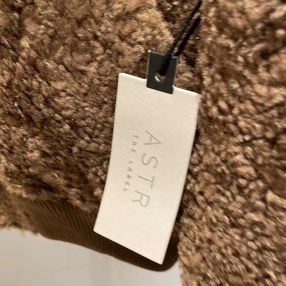 Last 1! ASTR the Label Stacy Faux Fur Jacket Brown - Picture 8 of 9